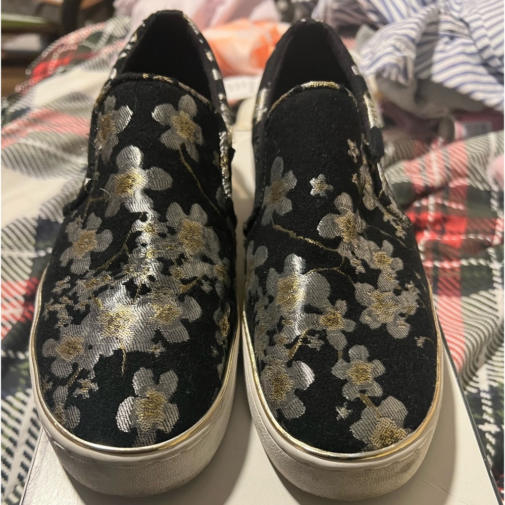Guess Tennis Shoes